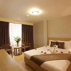 Minh Tam & 3/2 Hotel